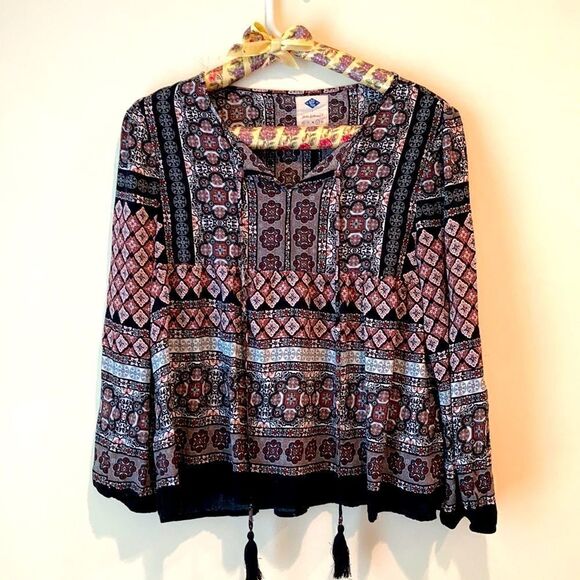 Wild Blue Sadie Robertson Peasant Top - Picture 1 of 4